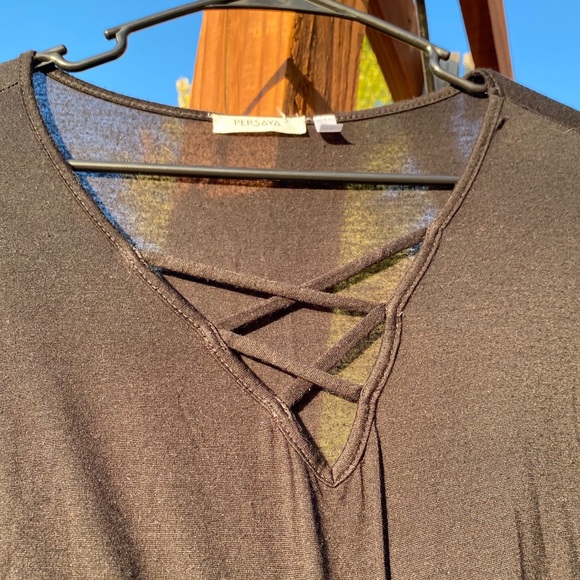 ✨FREE✨PERSAYA Long-Sleeve Thin Crop Top - Picture 3 of 4